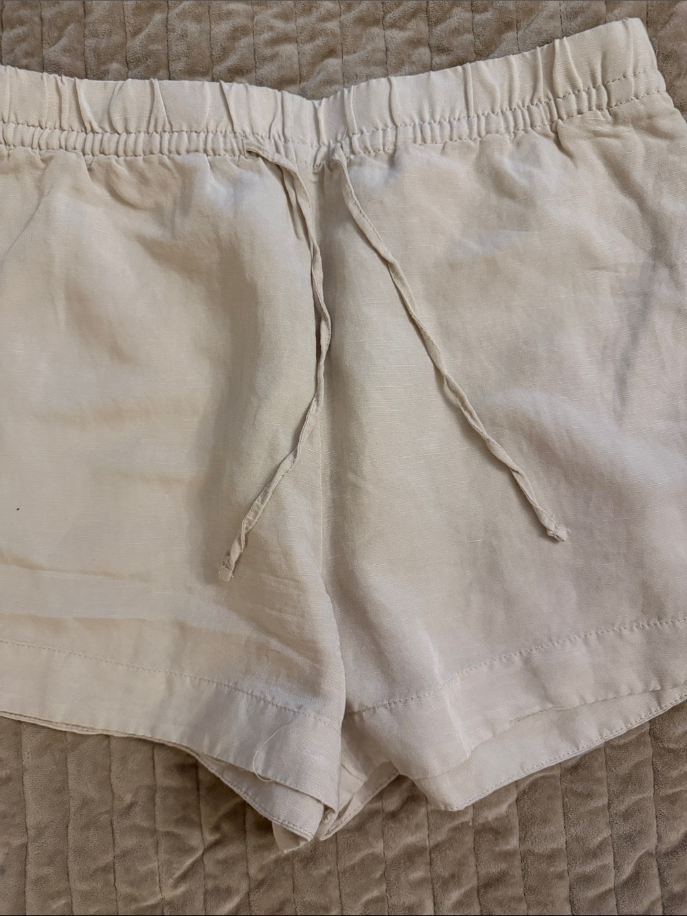 H&M Light Cream Drawstring Linen-Blend Athletic Shorts